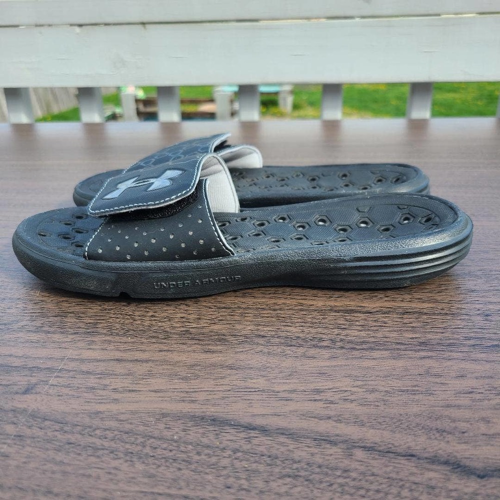 Under Armour UA Playmaker III Slides Sandals Size Y6 - Picture 3 of 11